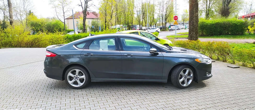 Ford Fusion cena 51500 przebieg: 180000, rok produkcji 2015 z Jedwabne małe 137
